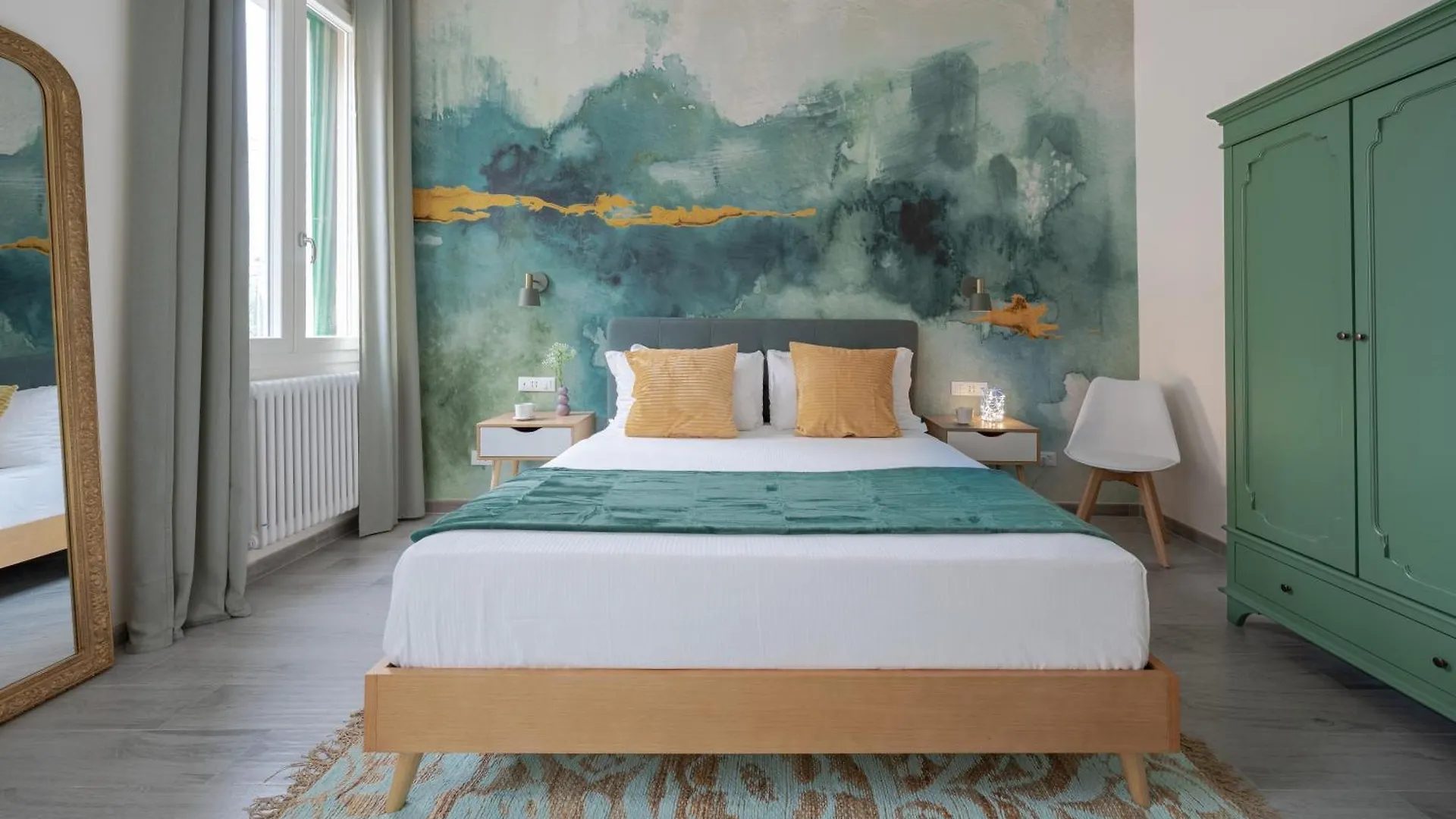 Via Pollaiolo Apartments: Comfort and Style near Tram Florence Apartment